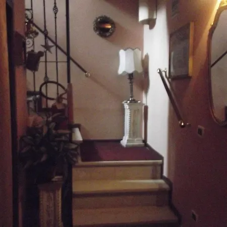 Bed & Breakfast Alloggi Serena 3*
