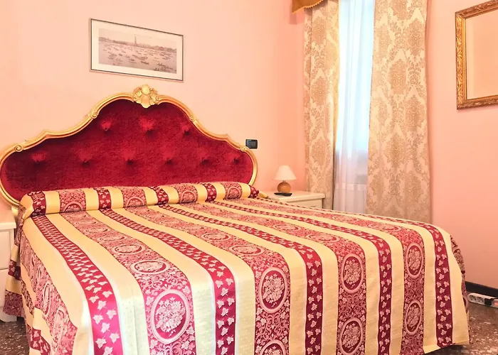 Alloggi Serena Bed & Breakfast 3*
