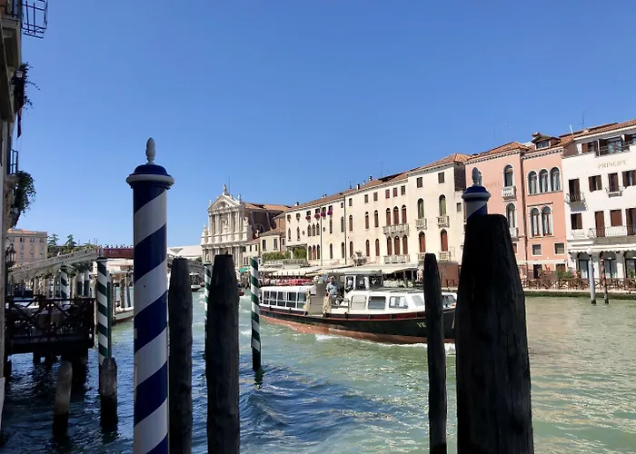 Alloggi Serena Bed & Breakfast 3*