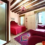 Alloggi Serena 3*