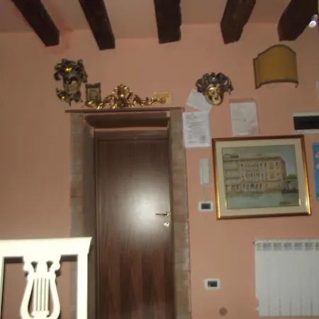 Bed & Breakfast Alloggi Serena Venedig