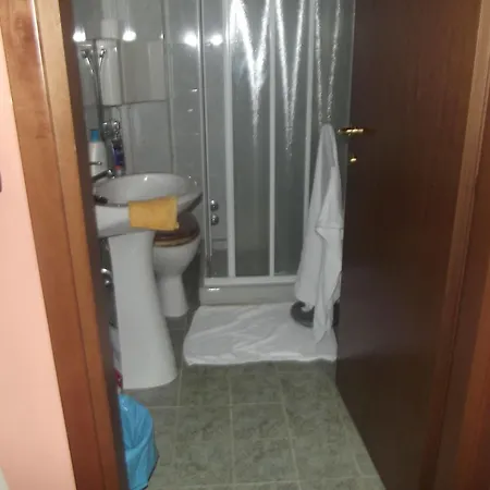 Bed & Breakfast Alloggi Serena 2*